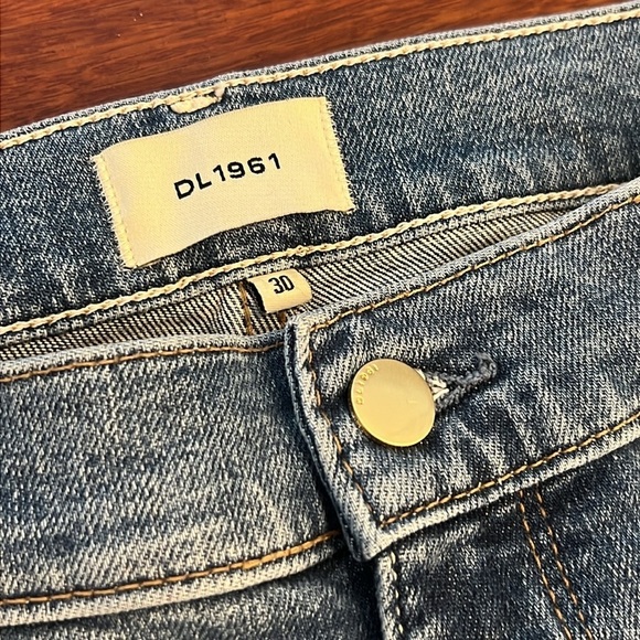 ⭐️ DL1961 Bridget Boot High Rise Instasculpt Jeans Size 30 - Picture 2 of 8
